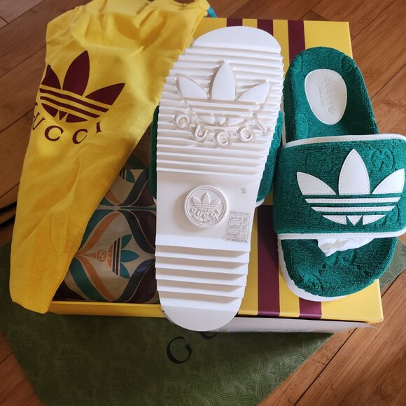 🐝 Adidas Gucci collab Slides *New in Box" I Have 2 Sizes.. 38 & 42 - Picture 3 of 3